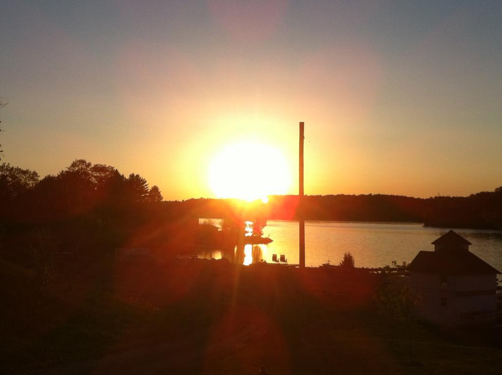 Lake Lauzon Resort Blind River Buitenkant foto