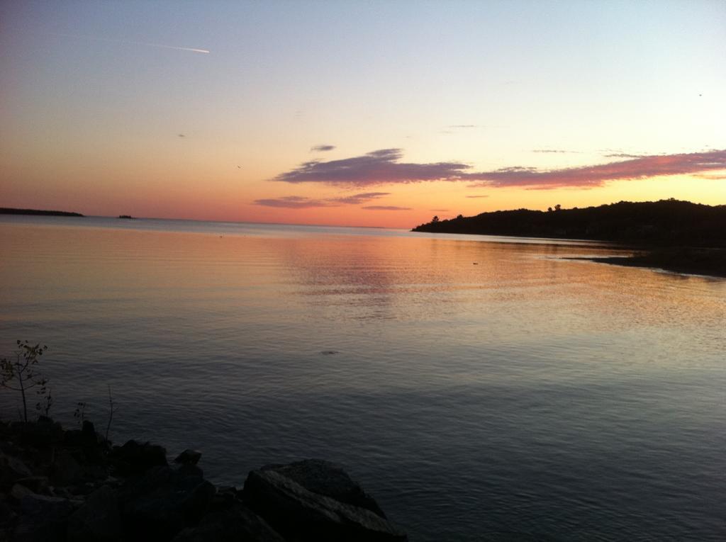 Lake Lauzon Resort Blind River Buitenkant foto